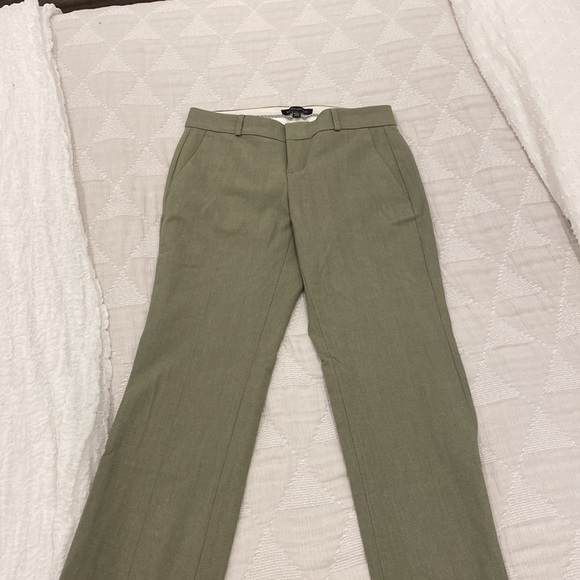 Banana Republic Logan Pant - Sage Green, Size 00P - Picture 2 of 7